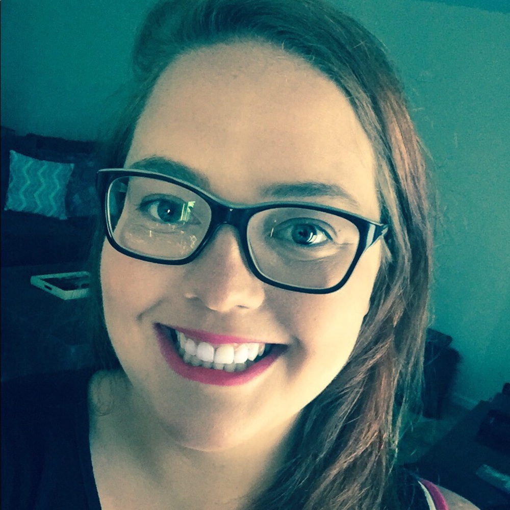 Meet your Posher, Felicia